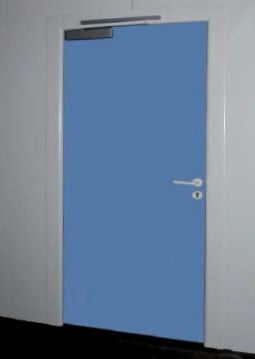 Portas quase niveladas sobre caixilho de alumínio lacado branco 9010 (folha de chapa de 60 mm)